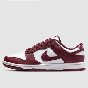 Nike Dunk Sneakers 6y Or 7.5 Women